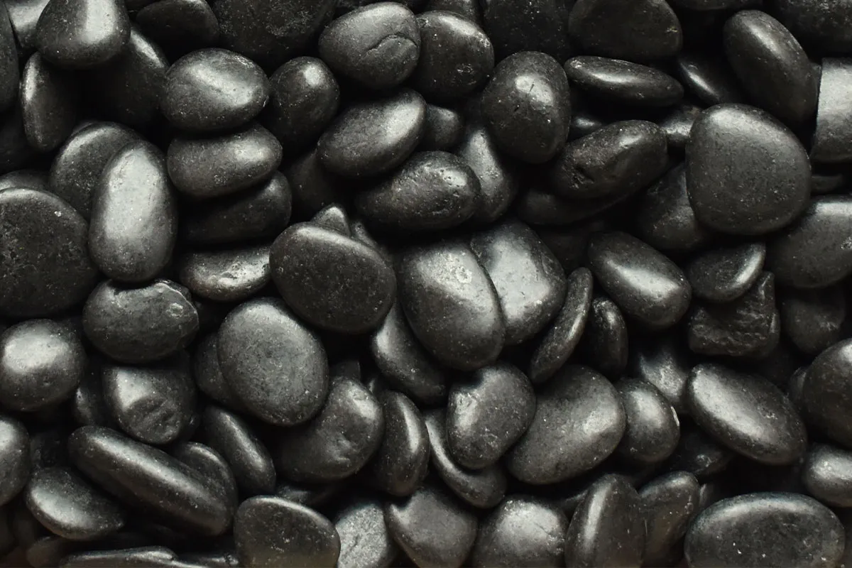 POLISHED BLACK RIVERSTONE 1/2 - 3/4 INCH